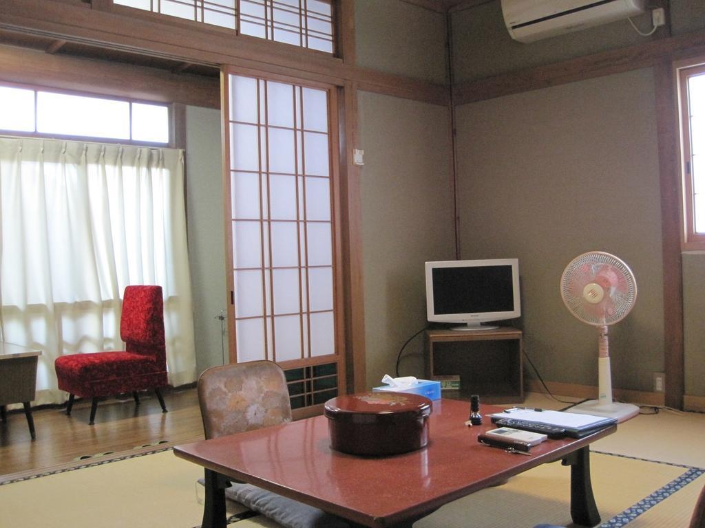 Suminoe Ryokan Onomichi Bagian luar foto